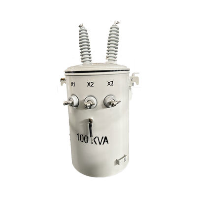 Jednopasowy transformator na biegunach 23KV do 240V spełnia normy ANSI IEEE
