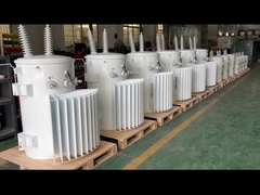 Transformator montowany na słupie